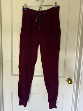 Med Couture jogger scrub pants in Wine